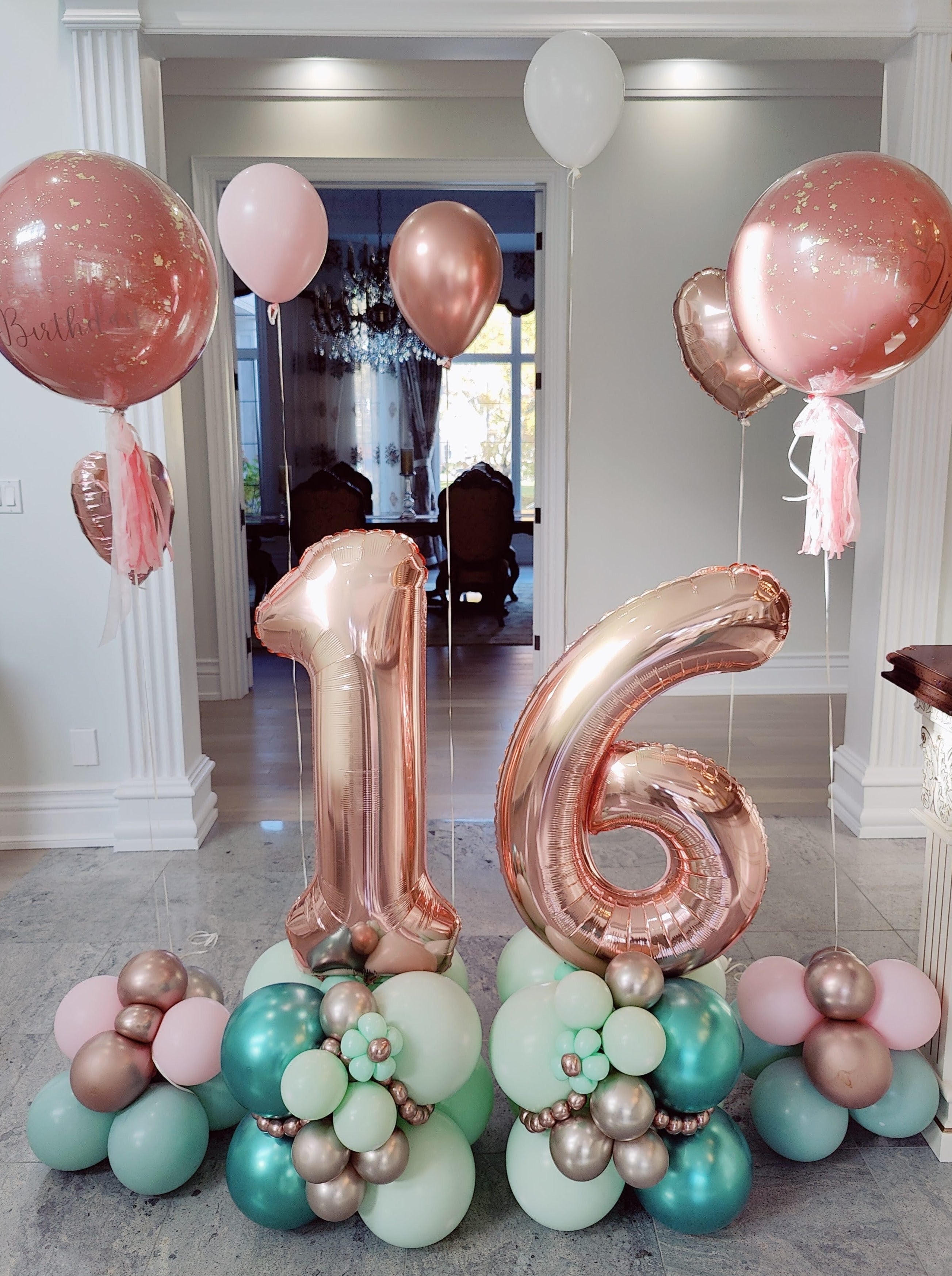 Sweet 16 Balloons