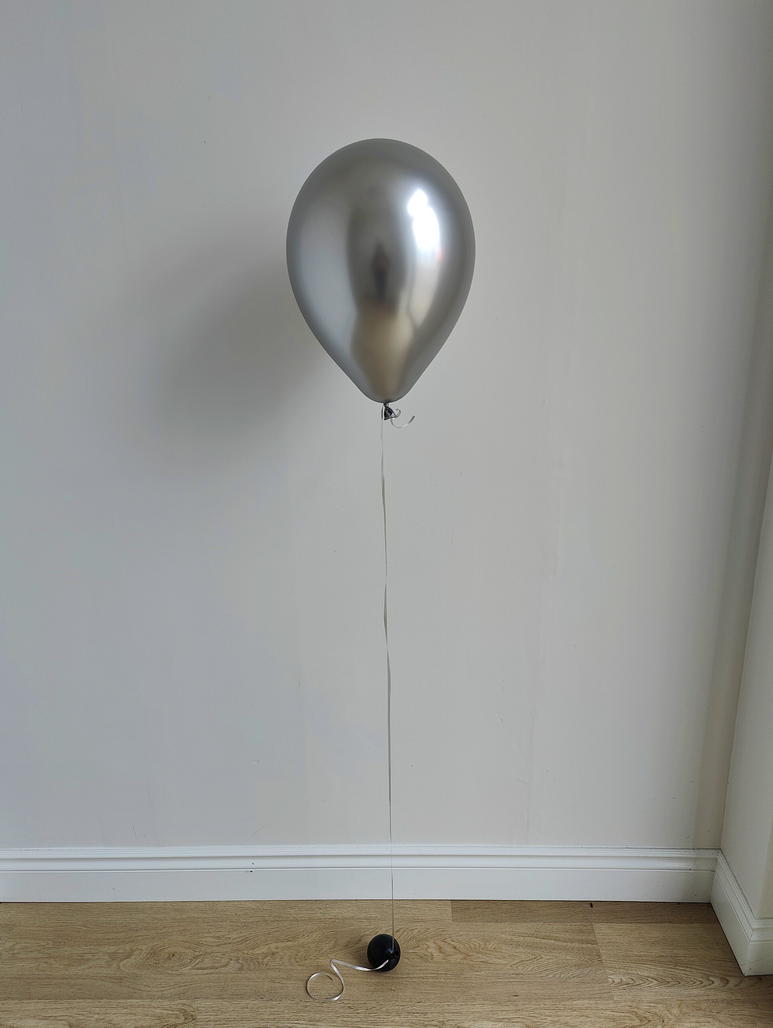 refelect, chrome, metallic, reflax latex balloon